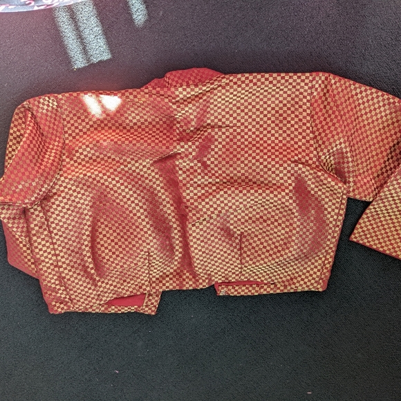 Blouse - Picture 2 of 3